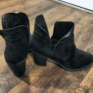 Suede black heeled boots